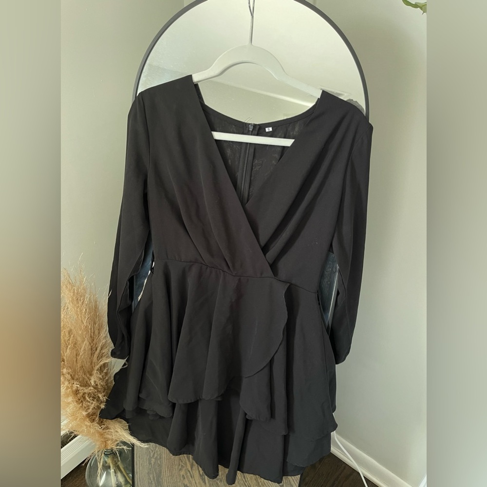 V Neck Front Black Short Dress - Size: S